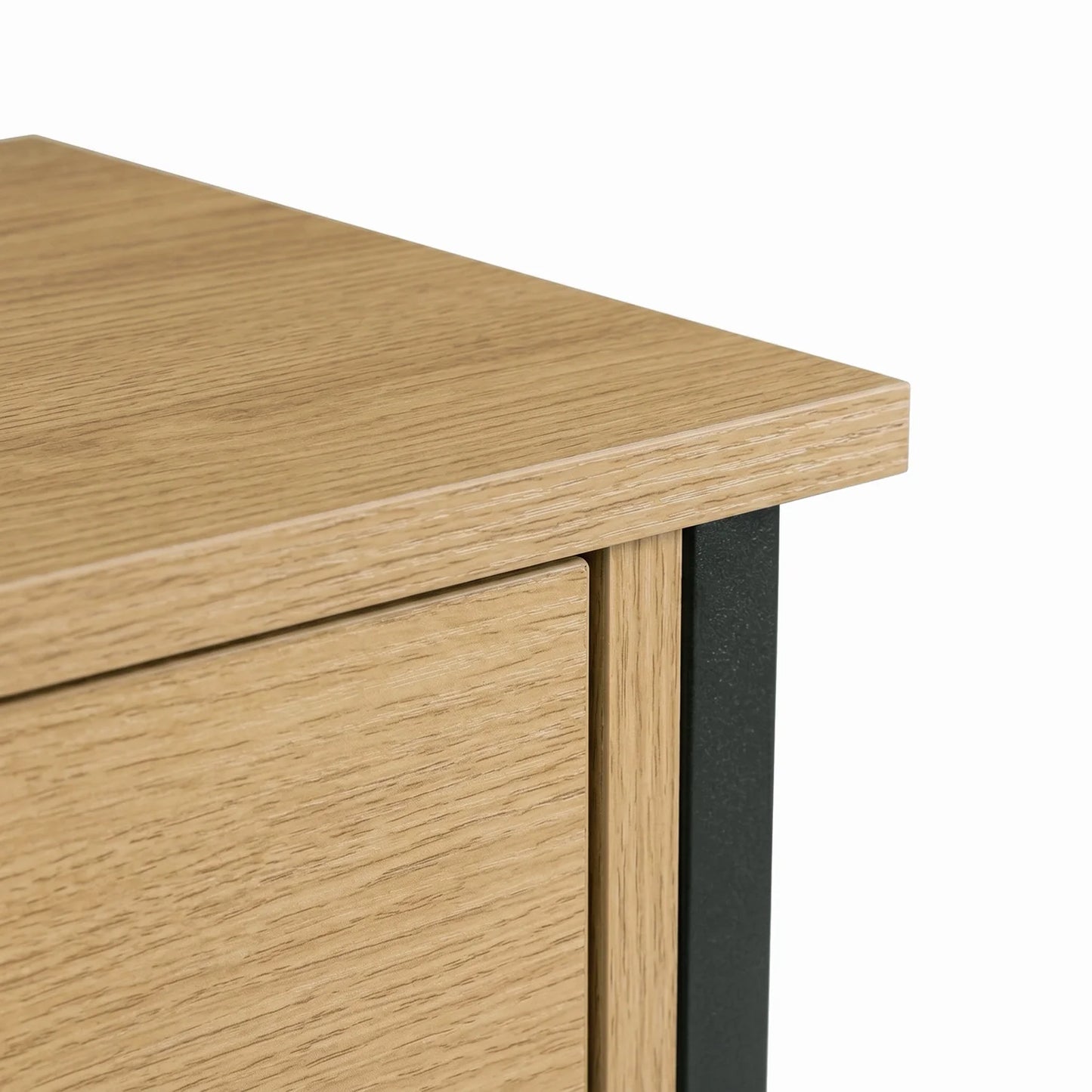 Schuhschrank Amaya – Detail der Holzoberfläche