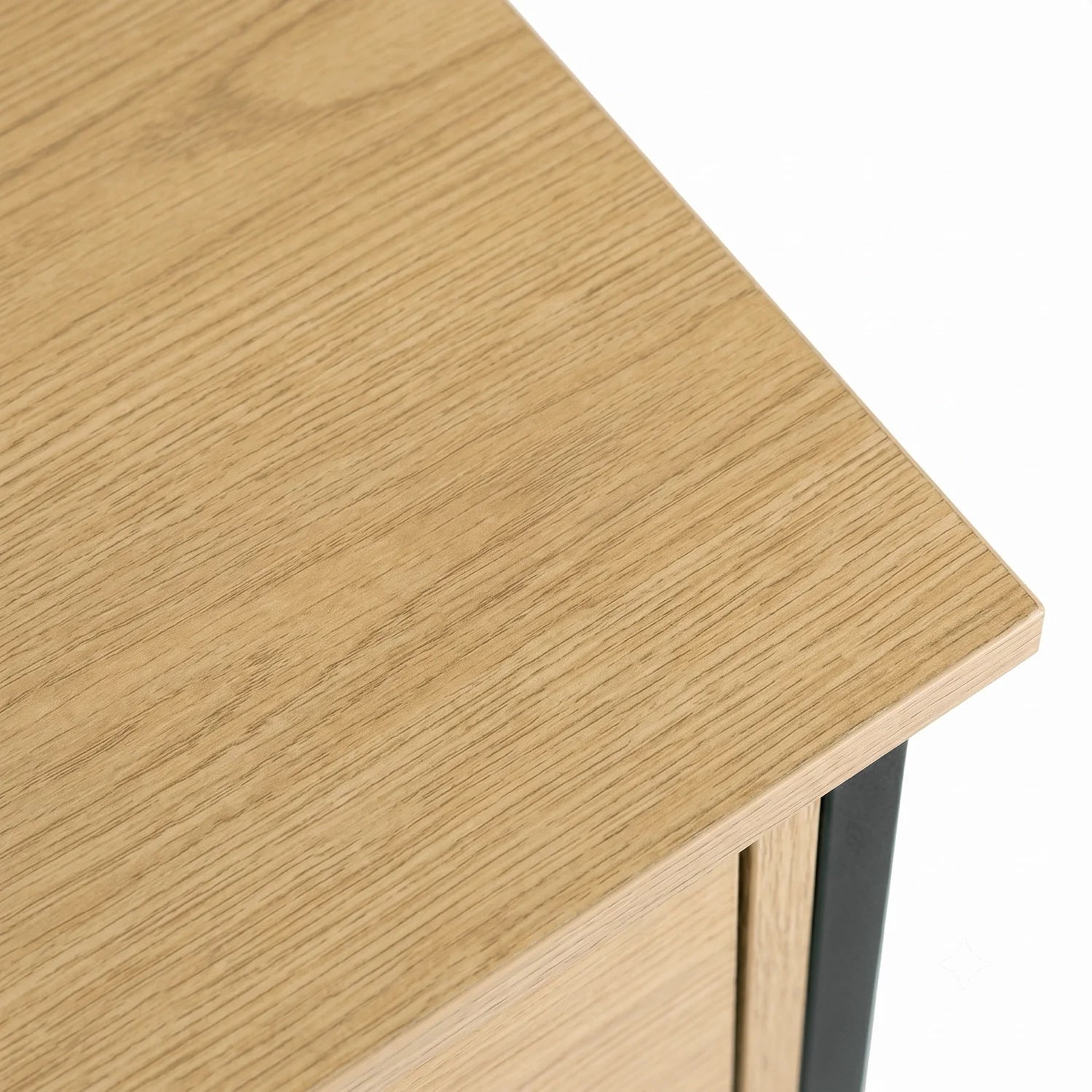 Schuhschrank Amaya – Detail von Oberplatte und Metallrahmen
